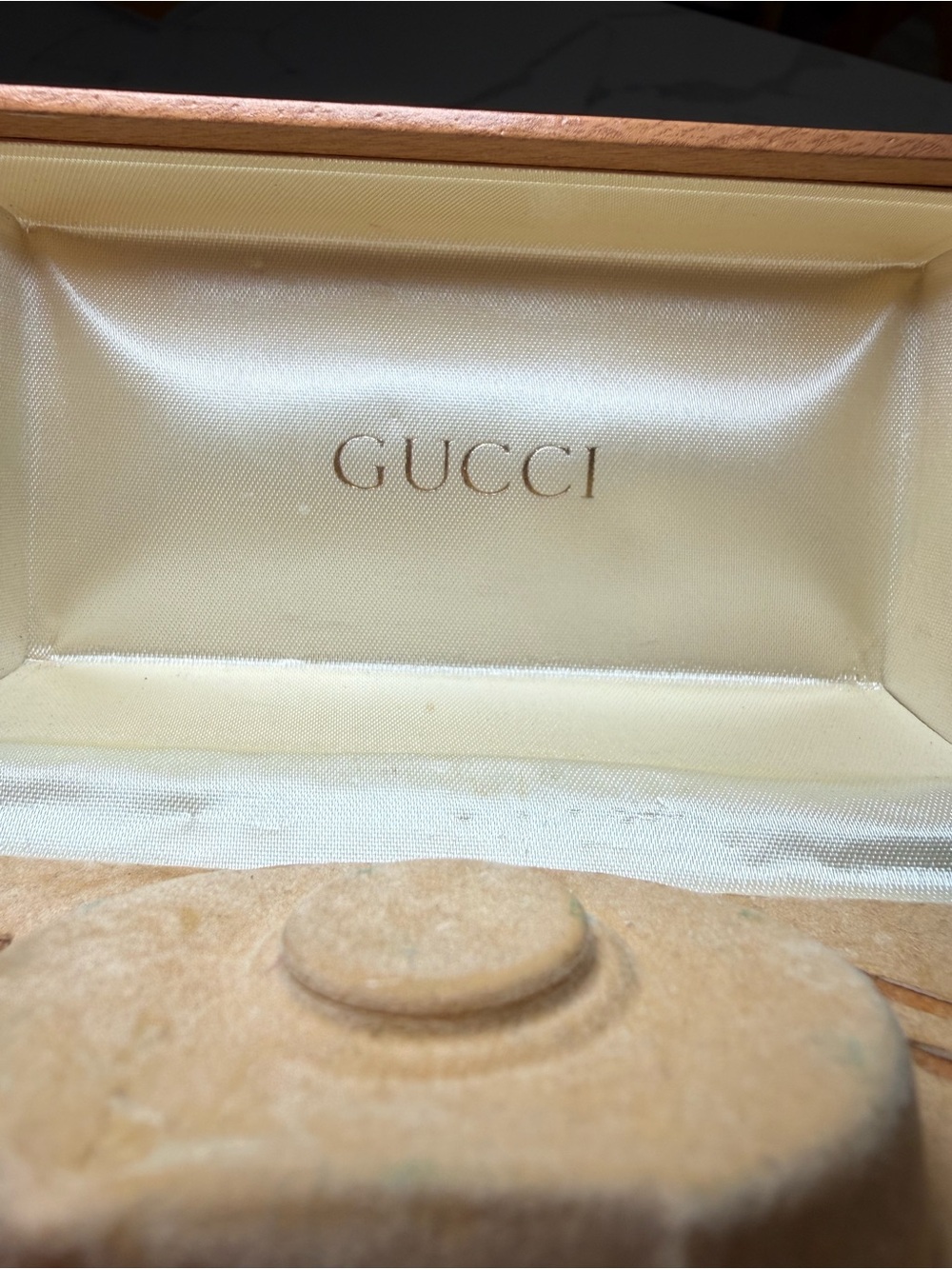 Gucci Authentic Empty Box Only - 1100-11/12-11/12.2💃Ladies Watch Good Condition - Picture 5 of 12